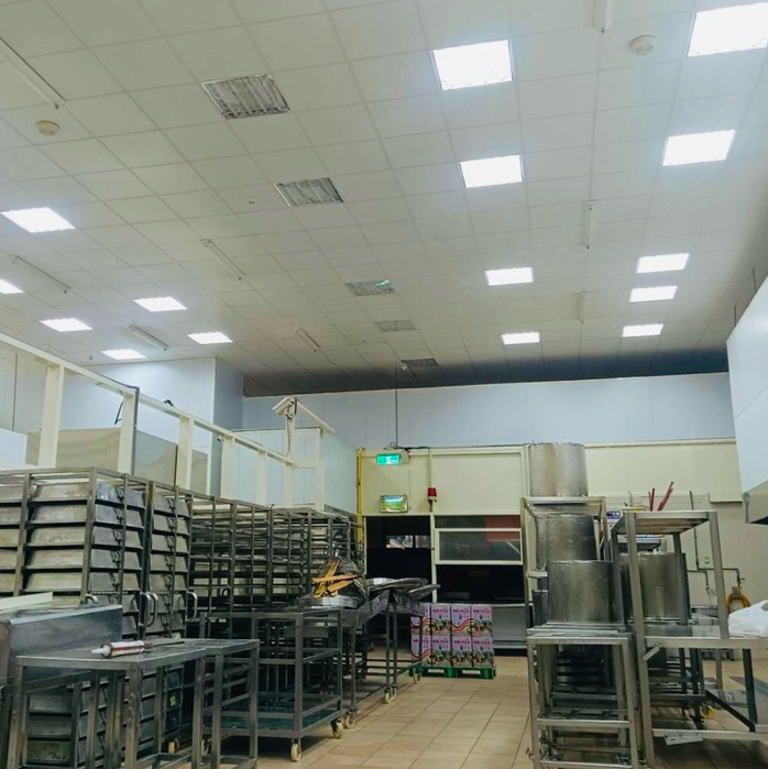 各式白鐵架、不鏽鋼桌