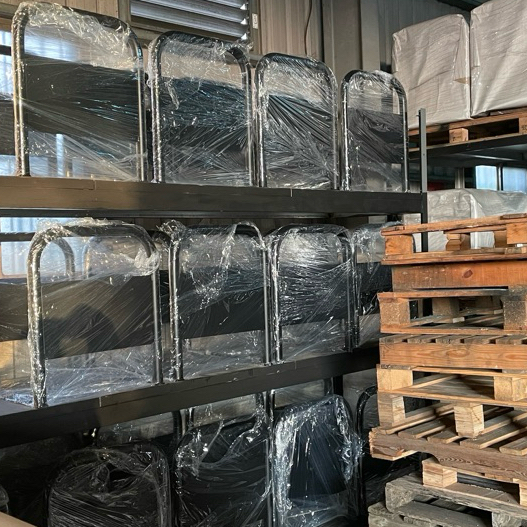 通道拒馬、行人穿越架、引導人流、分隔和指示作用、導人潮朝特定方向移動、行人穿越架