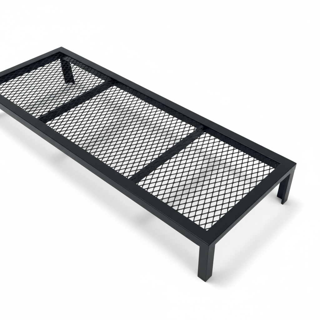 網面設計具備良好通風效果，可防潮、防積灰，特別適合作為盆栽架、設備墊高架或收納平台使用。

規格說明

・尺寸：長80 × 寬30 × 高20 cm

・材質：金屬鐵件＋金屬網面

・顏色：消光黑

・結構：一體成型固定式

・腳座：可調整水平腳

✔ 一體成型焊接結構，穩固耐用

✔ 高承重設計，適合放置重物

✔ 金屬網面通風佳，不悶濕不積塵

✔ 消光黑烤漆，防鏽耐磨質感佳

✔ 底部調整腳，可微調水平

✔ 工業風外型，多場景適用