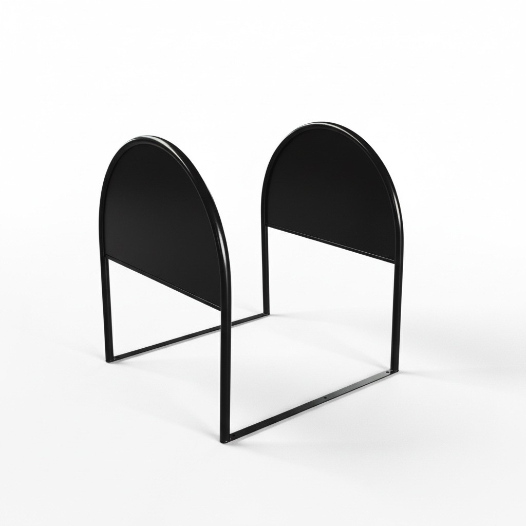 高度：120 公分



面寬：140 公分



深度：110 公分



產品特色



一體成型結構：無需組裝，拆開包裝即可立即使用



加粗管徑設計：管材直徑加粗，握感紮實、整體穩定度大幅提升



圓弧型造型：減少銳角，更安全也更具設計感



消光霧黑塗裝：質感升級，耐看耐用，適合各式工業風與商業空間



製作工法



採用 CO₂ 熔接焊接工法



於電弧與焊道熔池周圍施以二氧化碳保護氣體



焊道成形穩定、抗裂性佳，結構強度高，適合長期使用