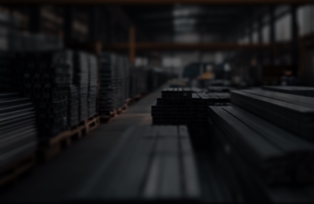 工程與公共建設用金屬製品與配件：欄杆扶手、無障礙斜坡板、建築五金