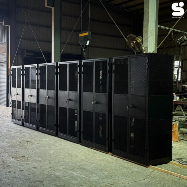 工業風大型網櫃、收納櫃、菱格造型櫃、鐵件製造、傢俱收納櫃、衣櫃、衣櫥、鞋櫃、收藏櫃