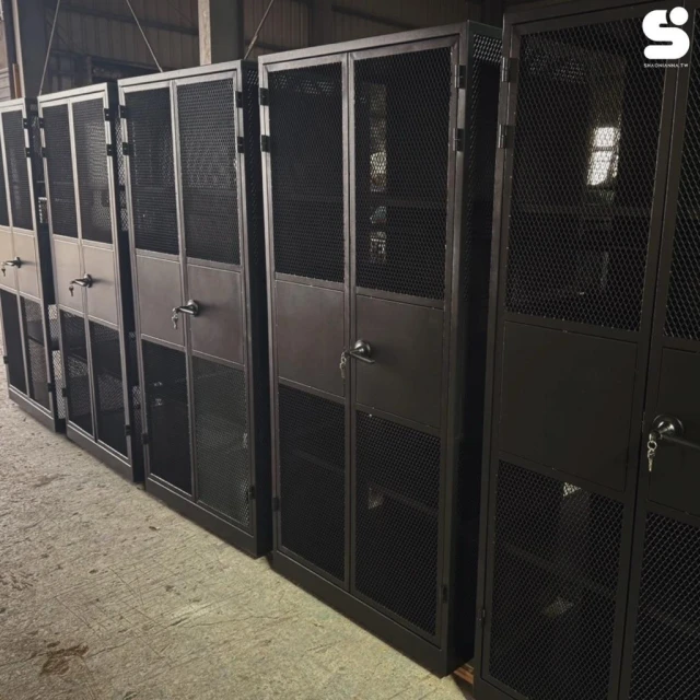 工業風大型網櫃、收納櫃、菱格造型櫃、鐵件製造、傢俱收納櫃、衣櫃、衣櫥、鞋櫃、收藏櫃