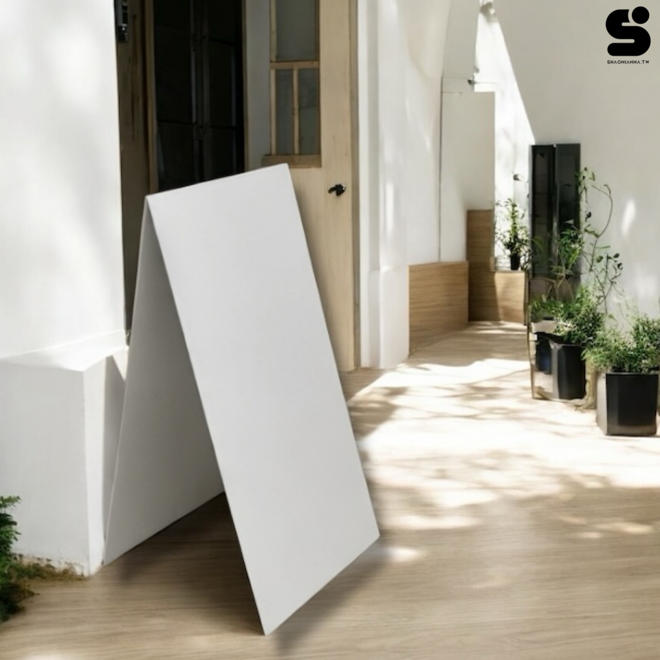 店面門口立牌、營業時間、加大三角立牌、可磁鐵吸附招牌、警示立牌、咖啡廳、餐廳、裝飾配件、金屬立牌、A字立牌