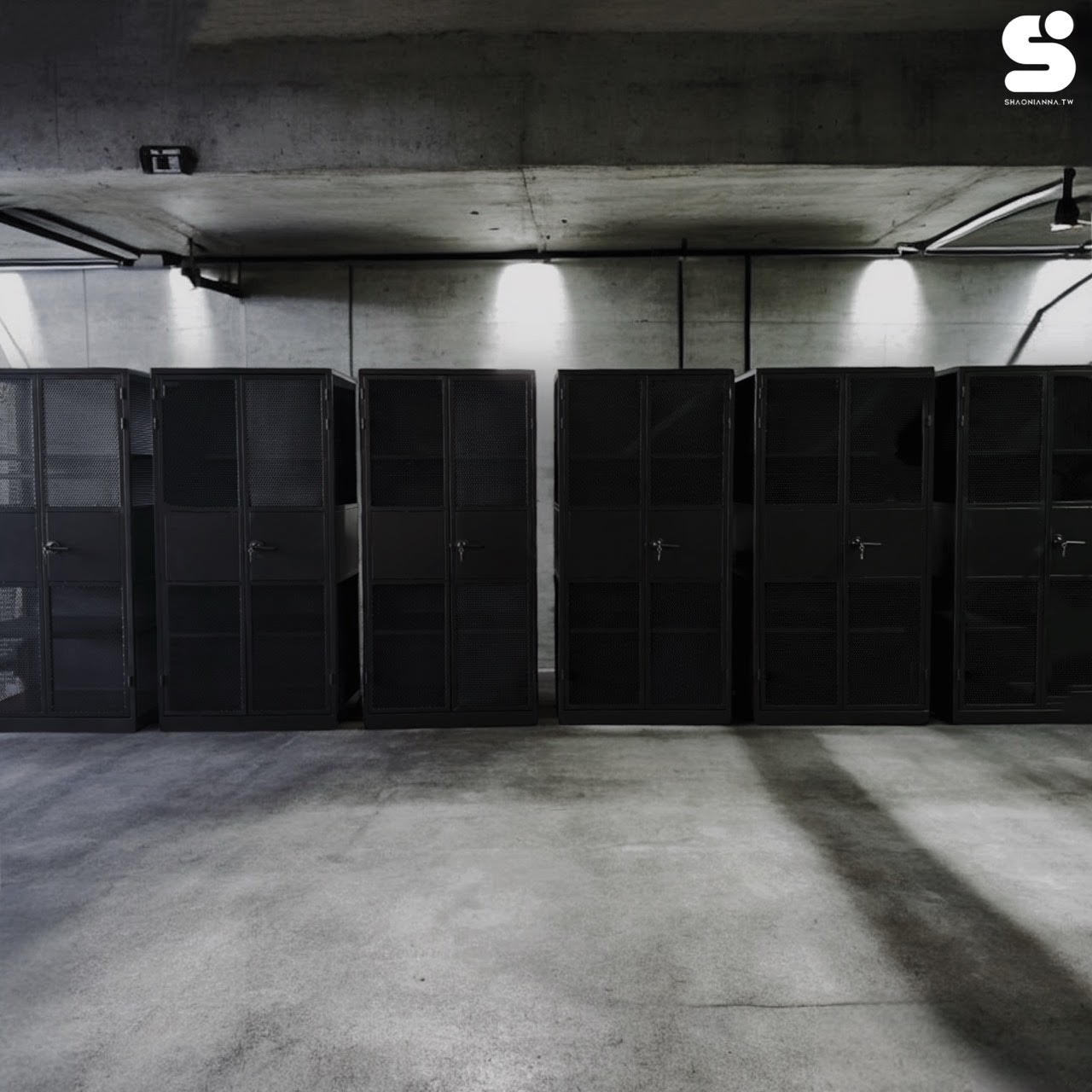 工業風大型網櫃、收納櫃、菱格造型櫃、鐵件製造、傢俱收納櫃、衣櫃、衣櫥、鞋櫃、收藏櫃